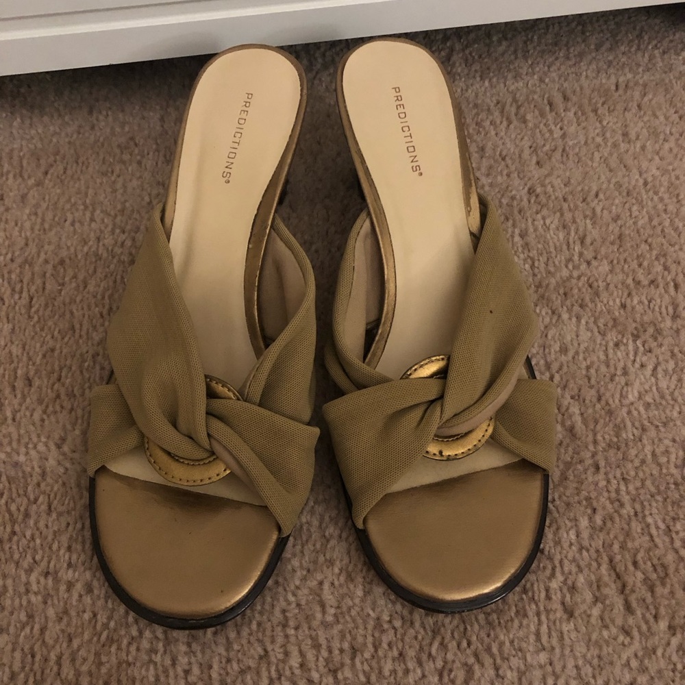 Predictions Beige Block Heels
